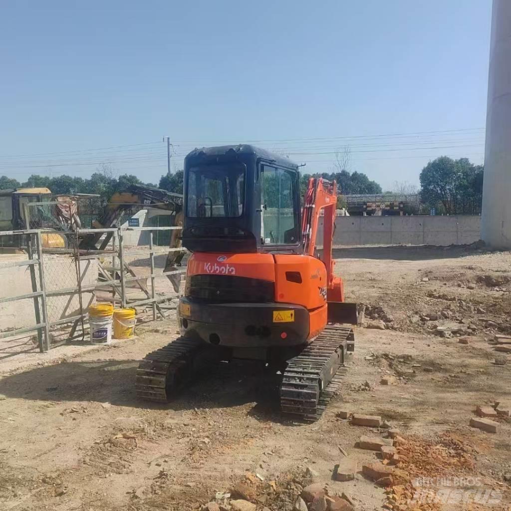 Kubota U 27 Minigrävare < 7t