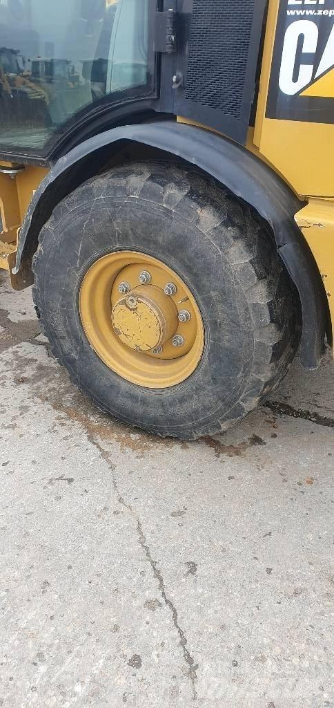 CAT 906M Hjullastare