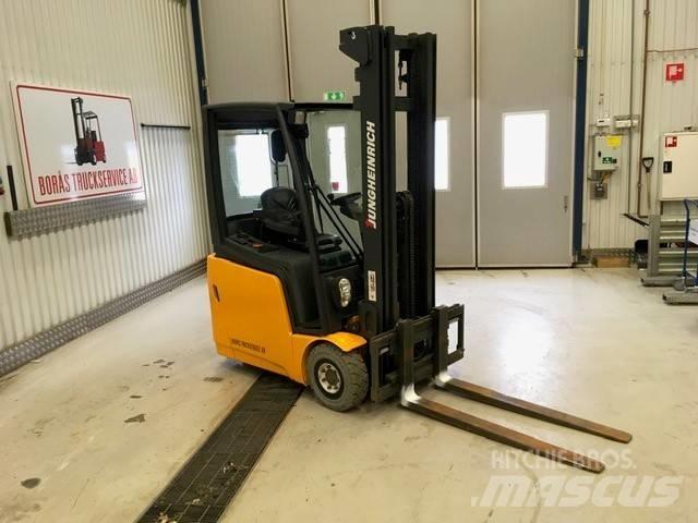 Jungheinrich EFG 215 Elmotviktstruckar
