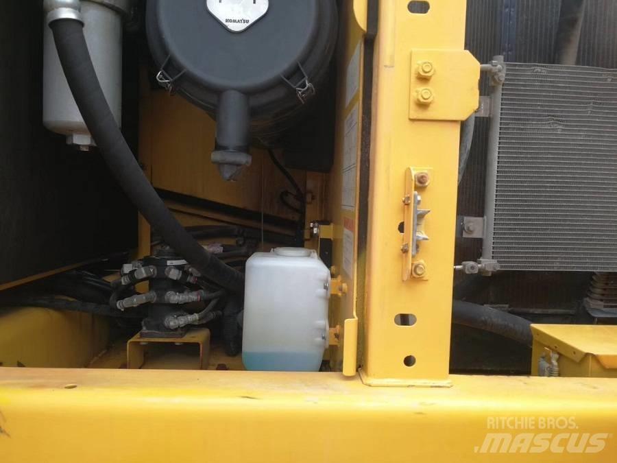 Komatsu pc200-8 Bandgrävare