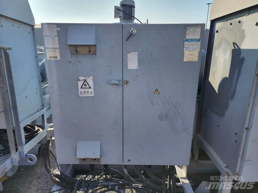Potain MR 615 Byggkranar