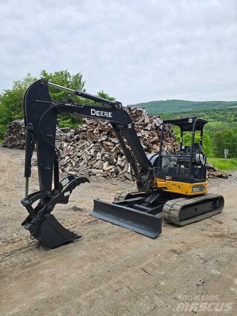 DEERE 50G Minigrävare < 7t