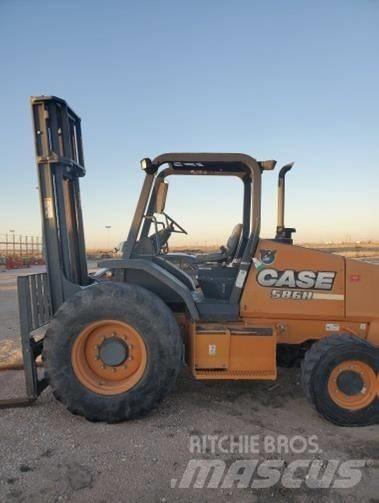 CASE 586H Terrängtruck