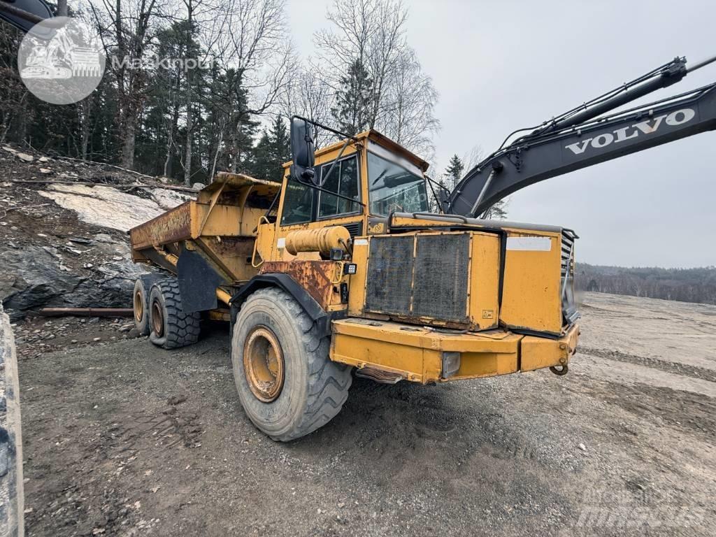 Volvo A 25 C Midjestyrd dumper