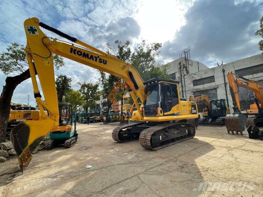 Komatsu PC 200-8 Bandgrävare