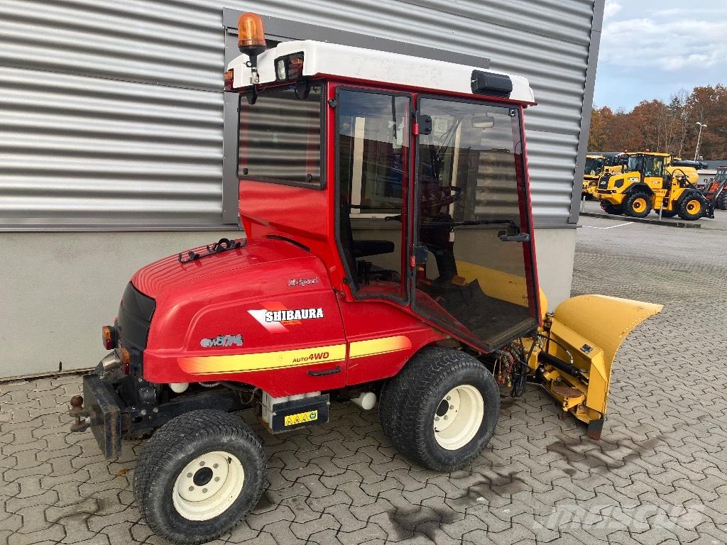 Shibaura CM 374 Redskapsbärare