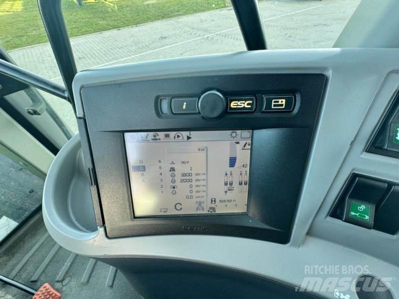 CLAAS AXION 810 Traktorer