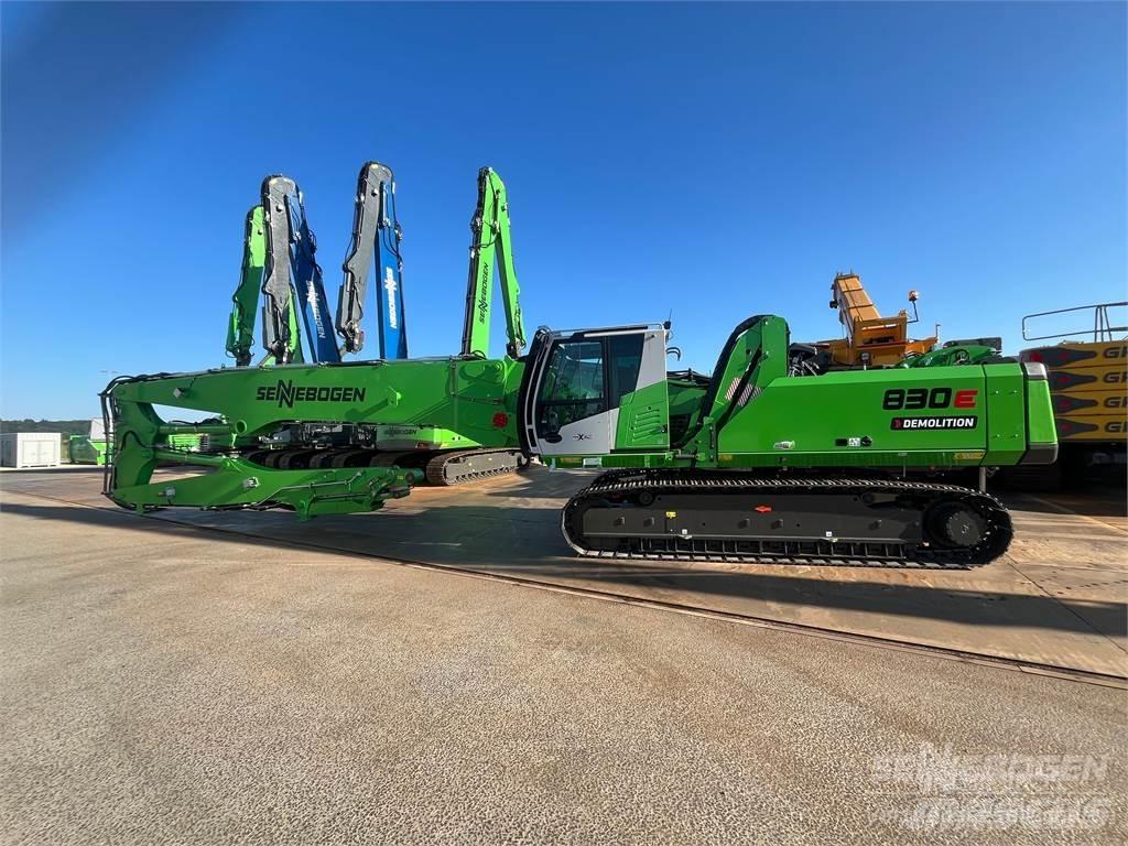 Sennebogen 830 R Rivningsgrävare