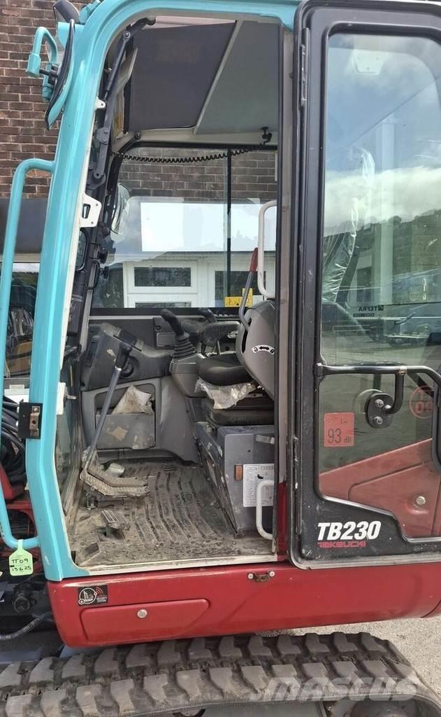 Takeuchi TB230 Minigrävare < 7t