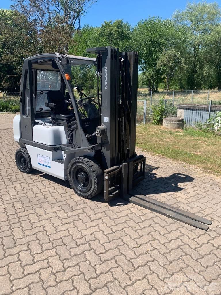 Nissan Y1D2A25Q Dieselmotviktstruckar
