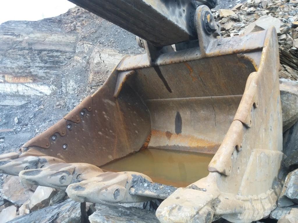 CAT 352 F Bandgrävare