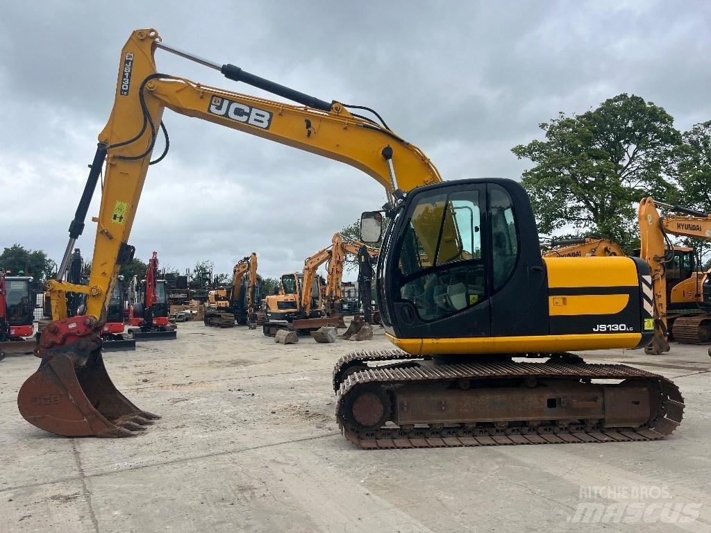 JCB JS 130 Bandgrävare