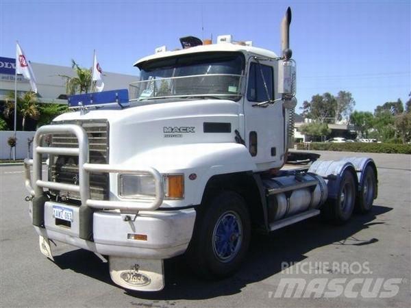 Mack Fleetliner Dragbilar