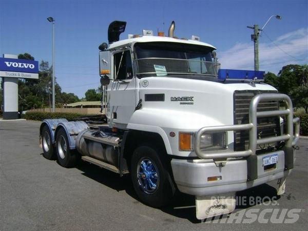 Mack Fleetliner Dragbilar
