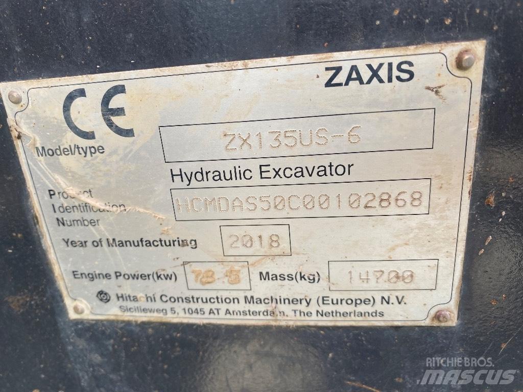 Hitachi ZX 135 US-6 Bandgrävare