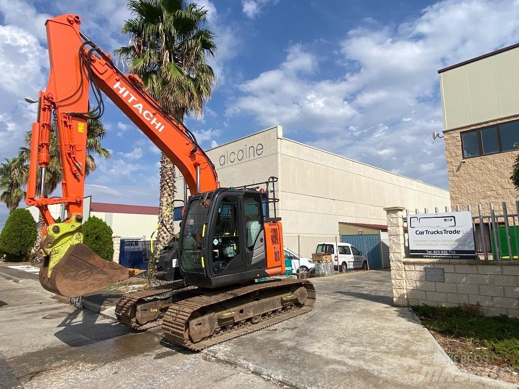 Hitachi ZX 135 US-6 Bandgrävare