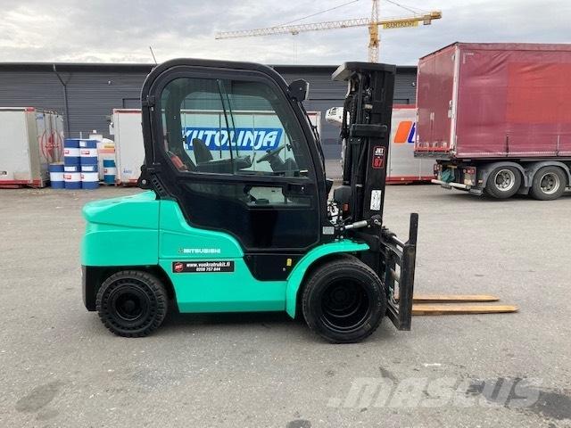 Mitsubishi FD35N Dieselmotviktstruckar