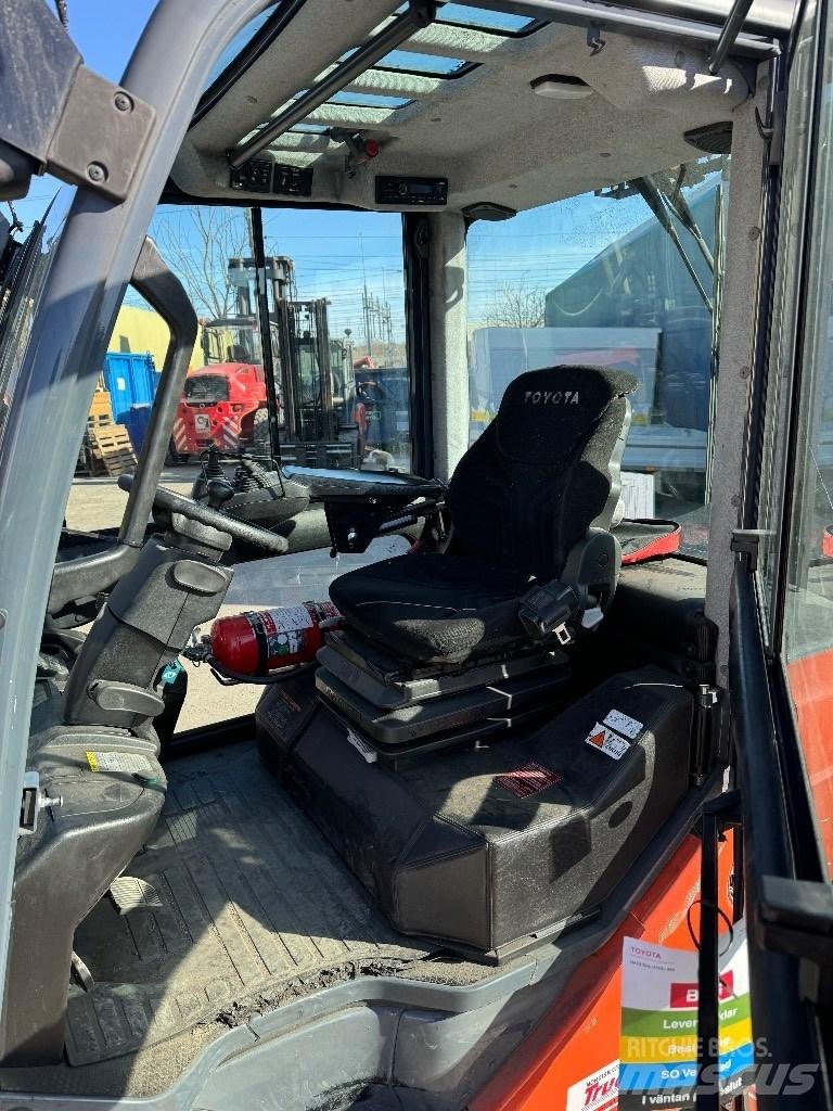 Toyota 02-8FDF30 Dieselmotviktstruckar