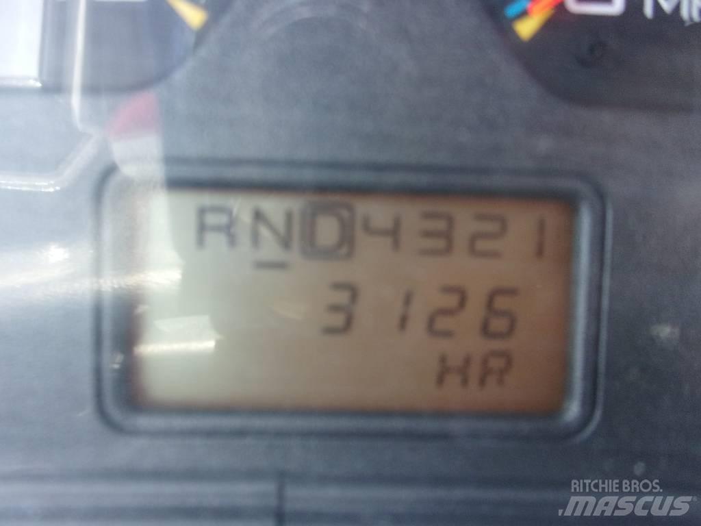 International 7400 Slamsugningsbil