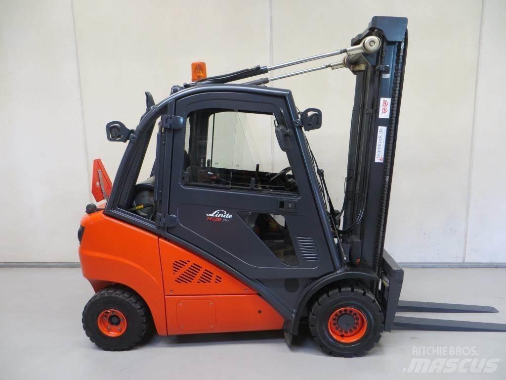 Linde H25T Gasolmotviktstruckar
