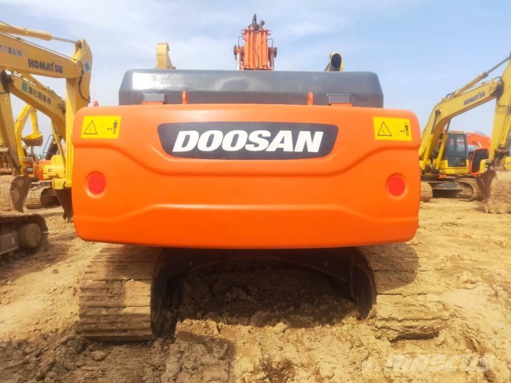 Doosan DX260LC Bandgrävare