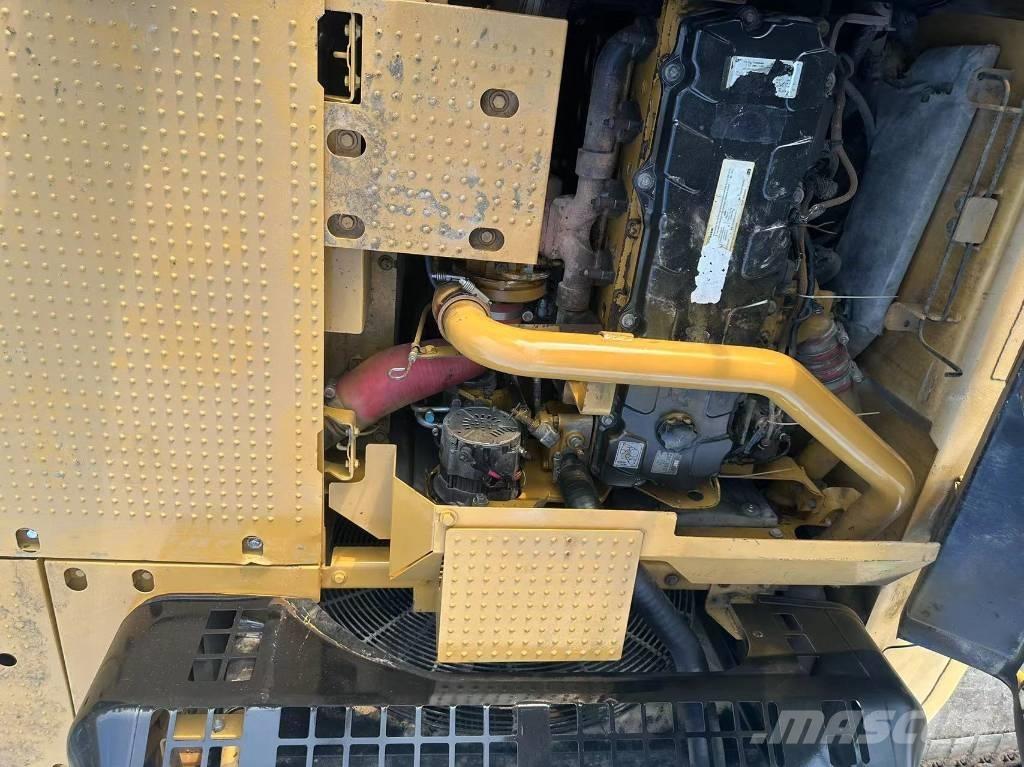 CAT 330 D Bandgrävare