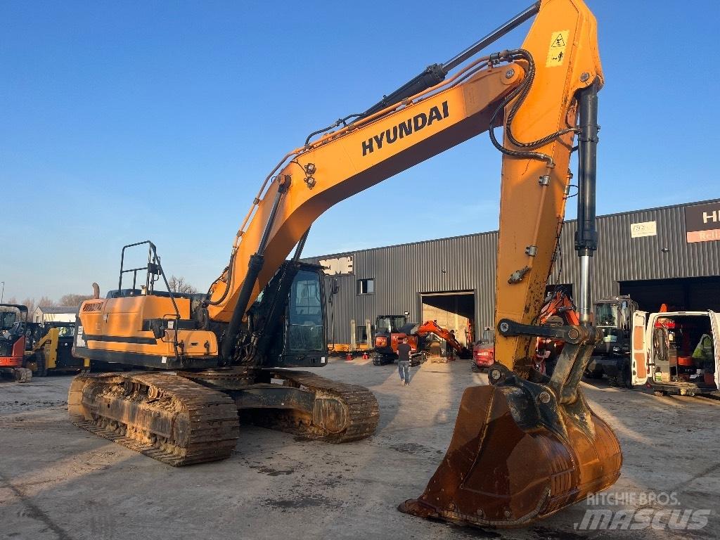 Hyundai HX 330 L Bandgrävare