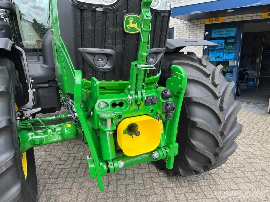 John Deere 6R195 Traktorer