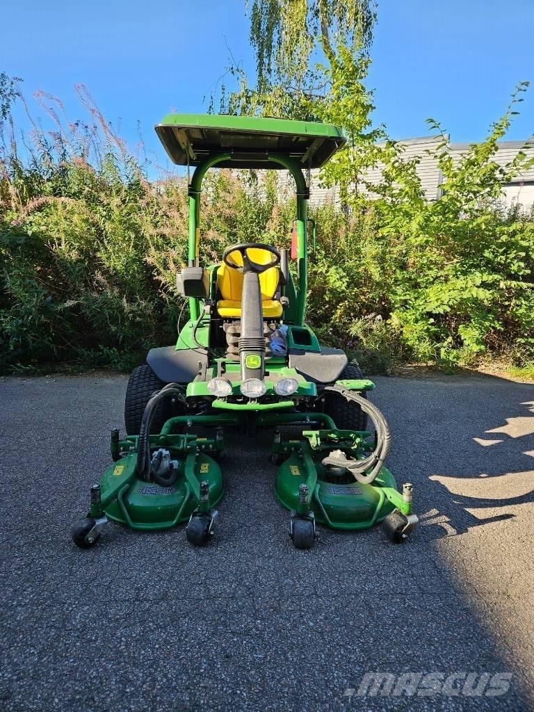 John Deere 7400 A Ruffklippare