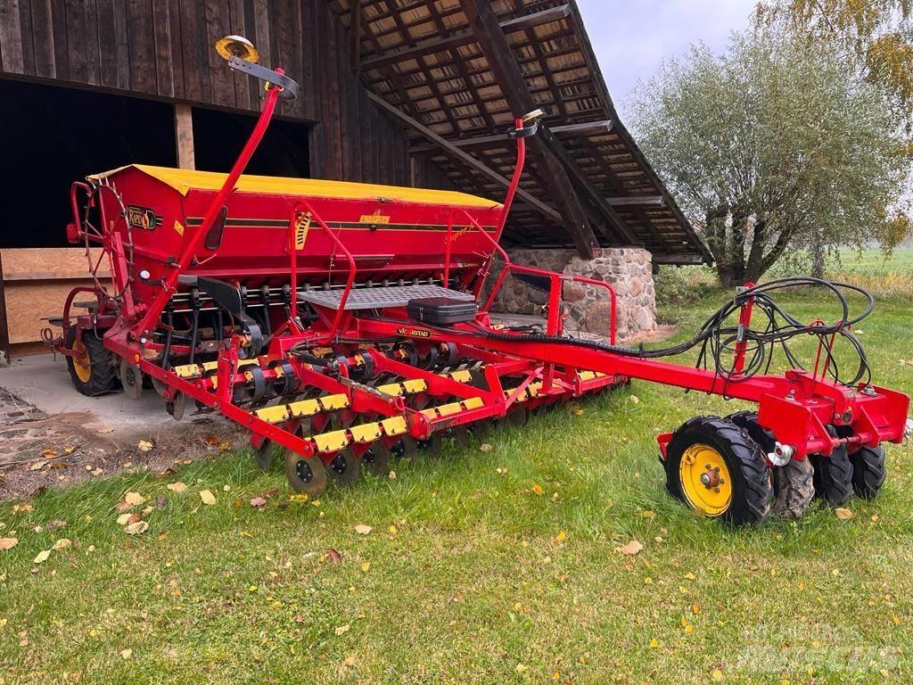 Väderstad Rapid400C Kombisåmaskiner