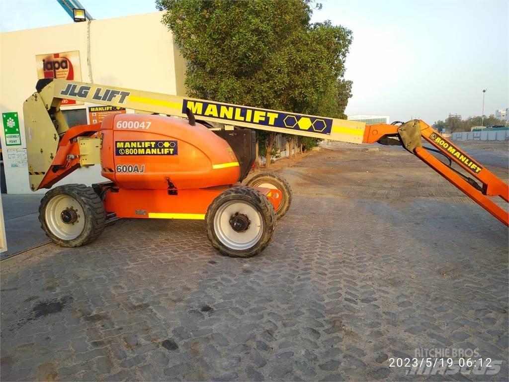 JLG 600AJ Bomliftar