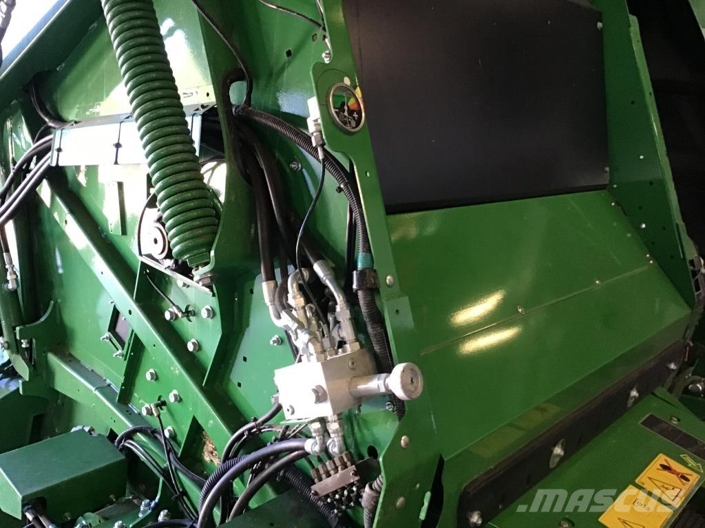 John Deere V461M Rundbalspressar
