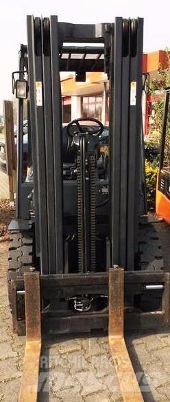 Doosan D25S-5 Dieselmotviktstruckar