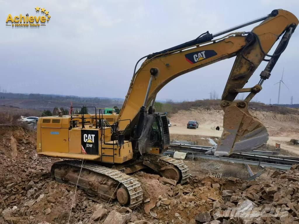 CAT 374 F Bandgrävare