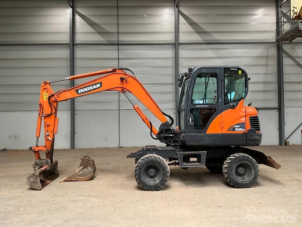 Doosan DX 55 W Hjulgrävare