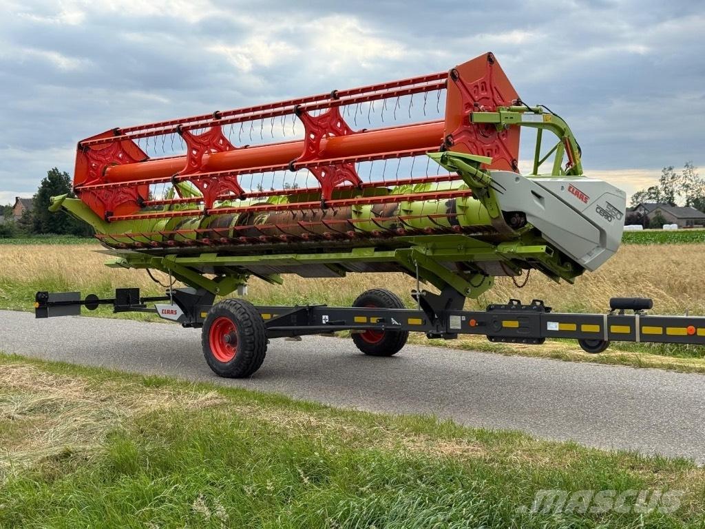 CLAAS 560 Cerio Trösktillbehör