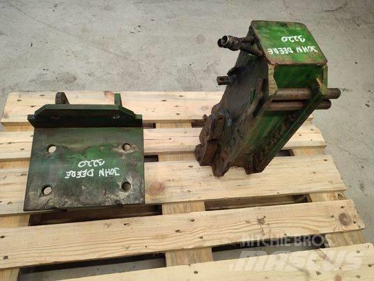 John Deere 3220 hook Hytter och interiör
