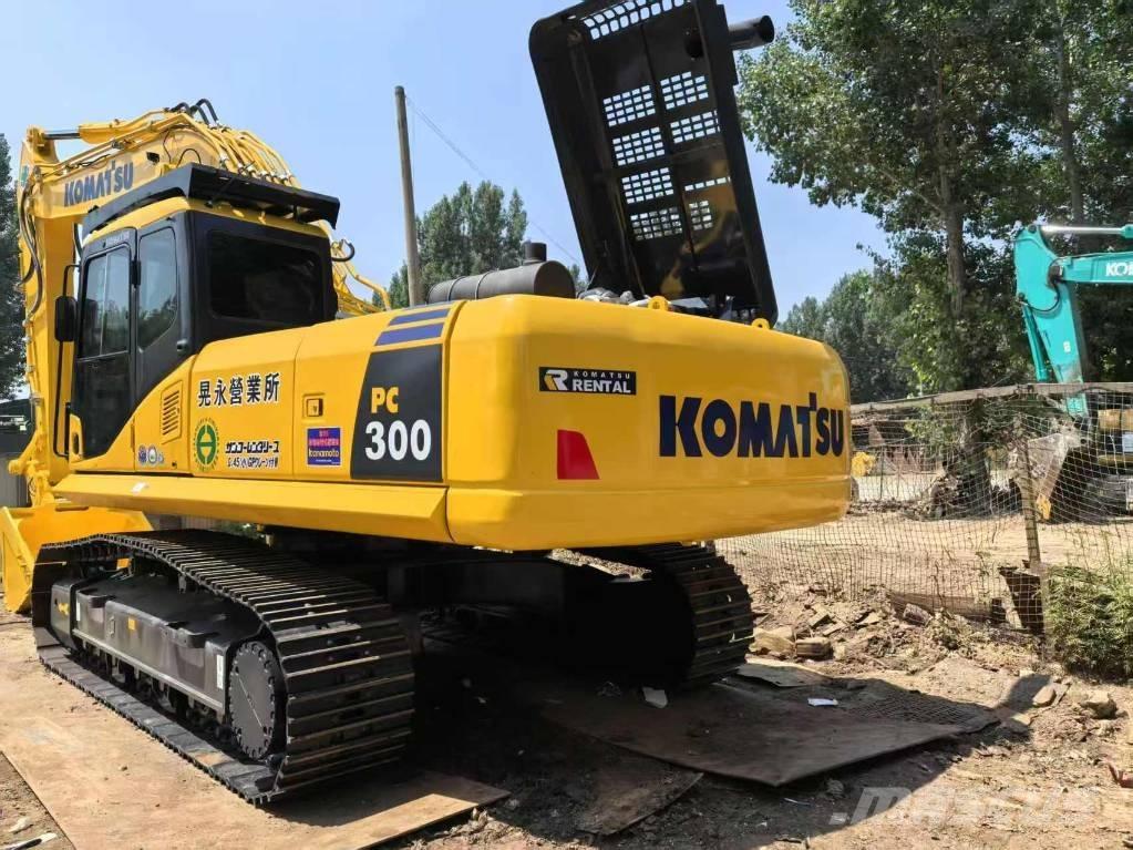 Komatsu PC 300 Bandgrävare