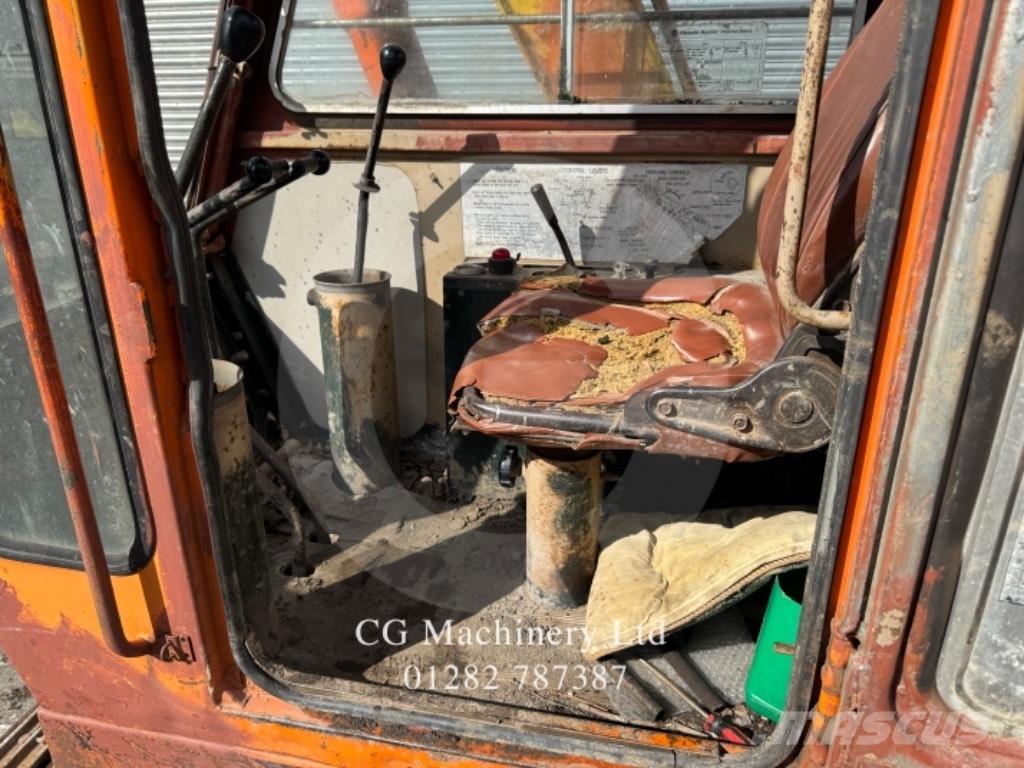 Hitachi UH031 Bandgrävare