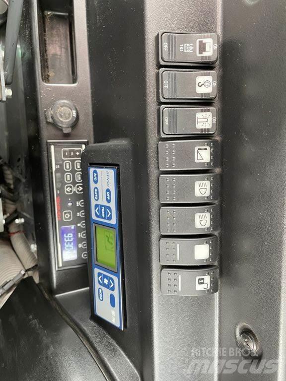 Takeuchi TB295W Hjulgrävare