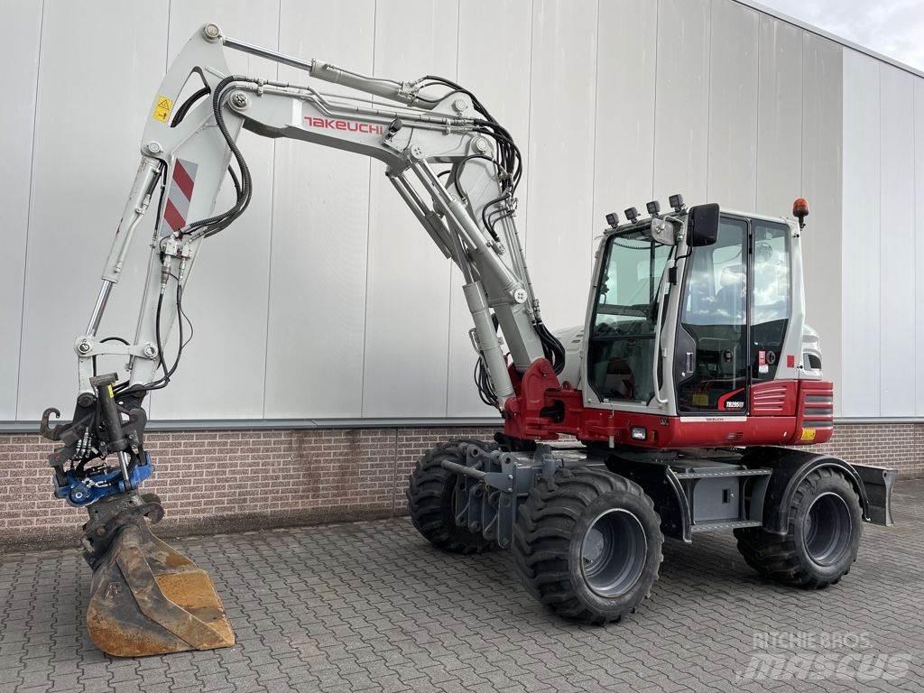 Takeuchi TB295W Hjulgrävare