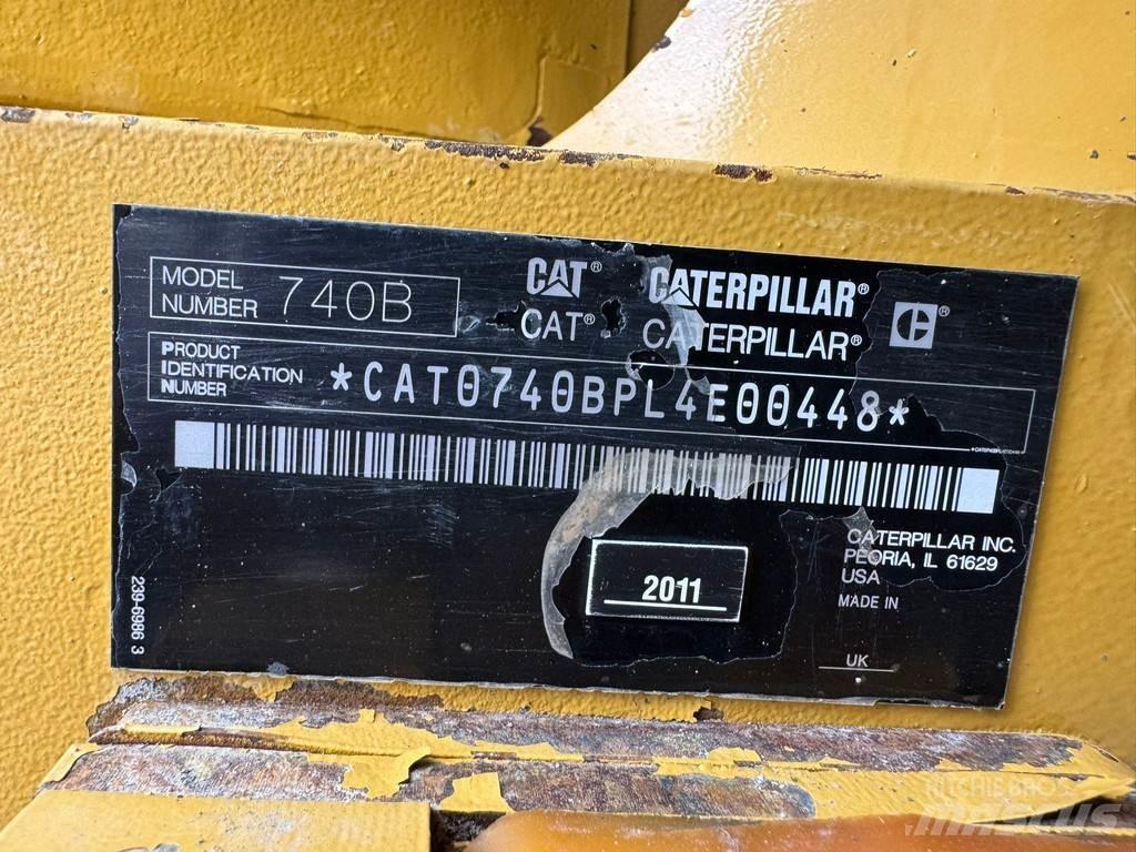 CAT 740B Midjestyrd dumper