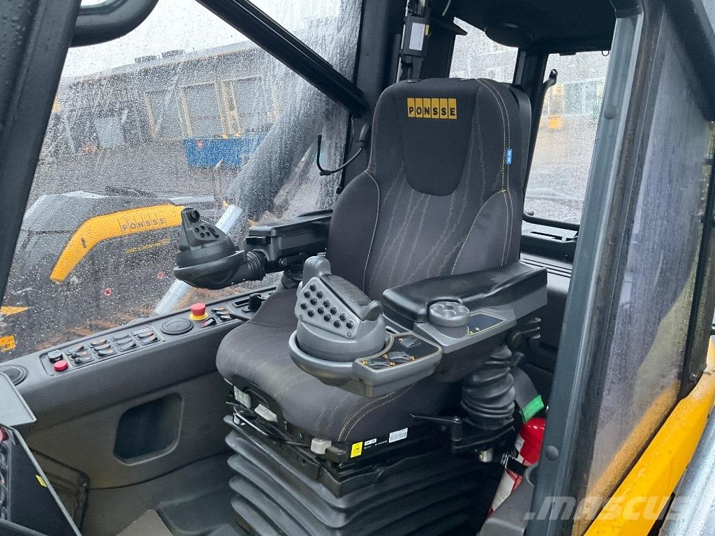 Ponsse SCORPION 8W Skördare