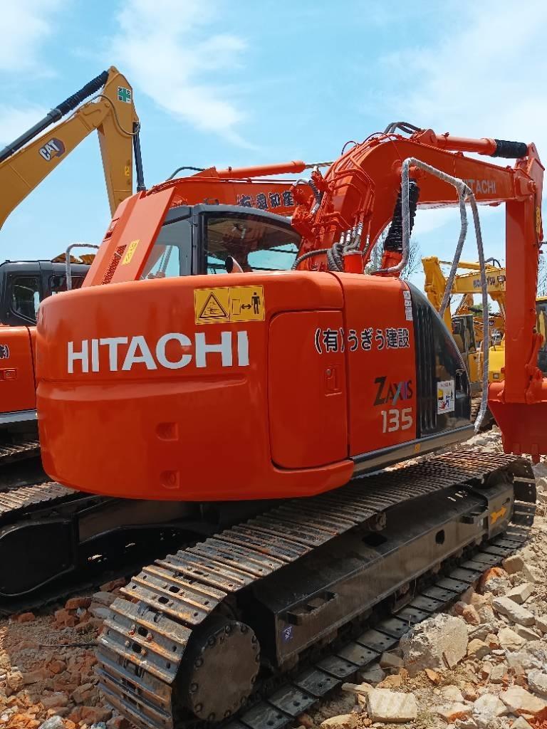 Hitachi ZX 135 U-5 Bandgrävare