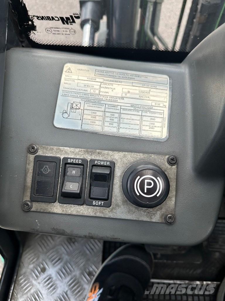 Mitsubishi FD40N Dieselmotviktstruckar