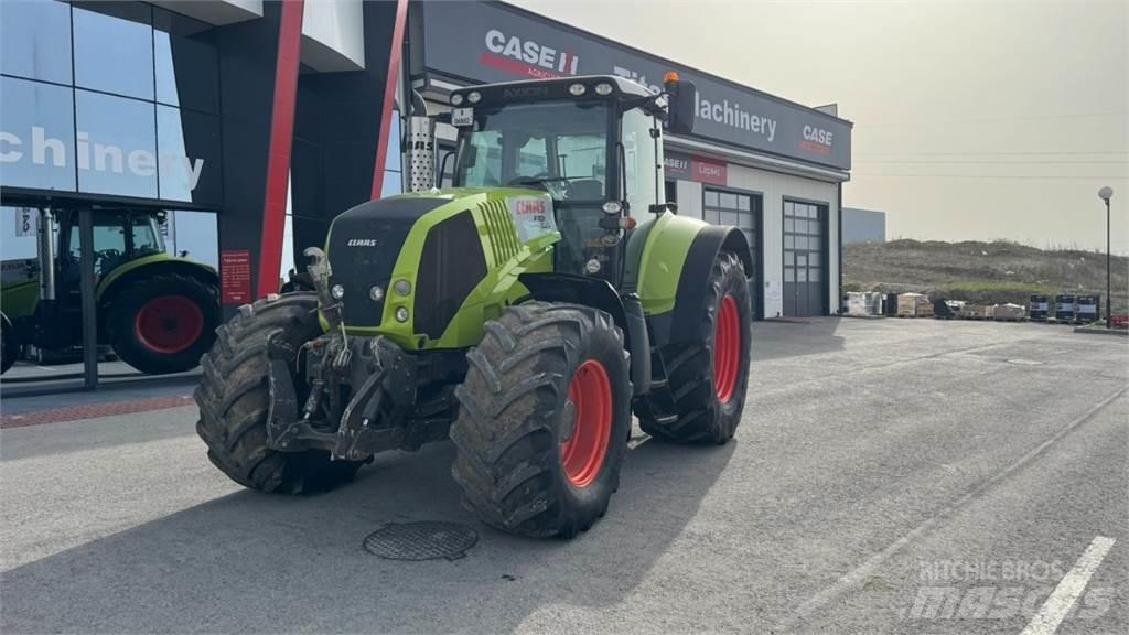 CLAAS Axion 820 Traktorer