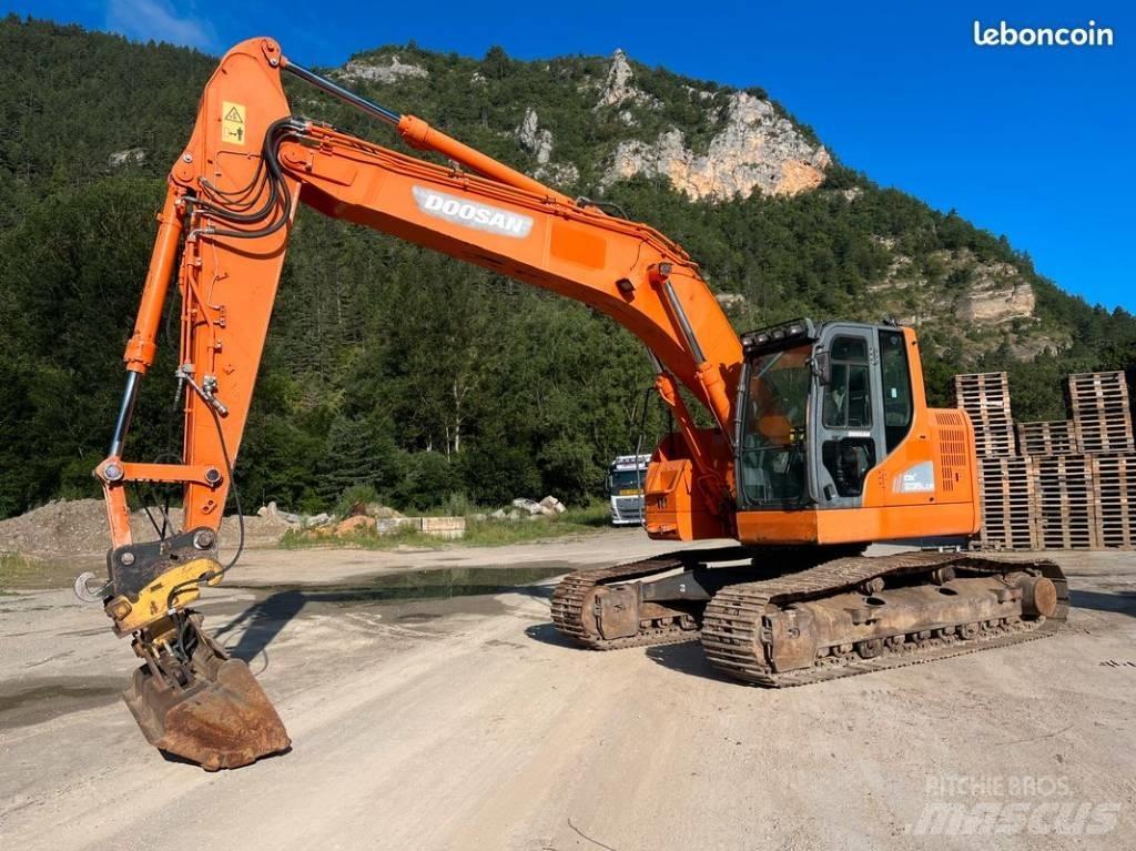 Doosan DX 235 LCR Bandgrävare