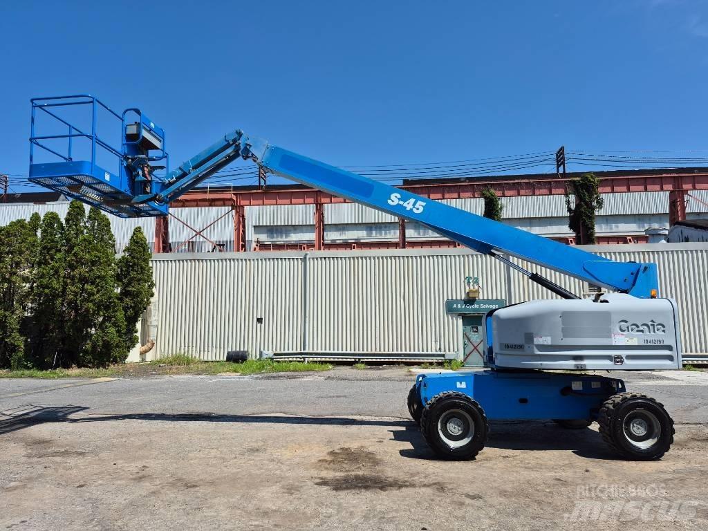 Genie S 45 Bomliftar