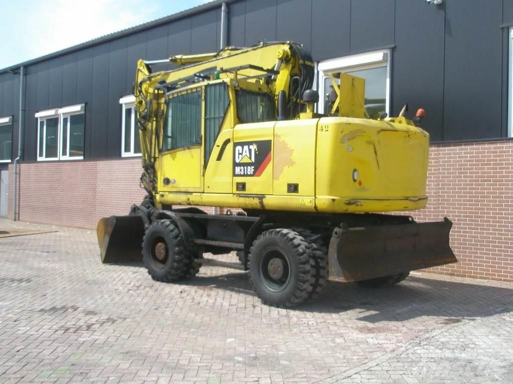 CAT M318F Hjulgrävare