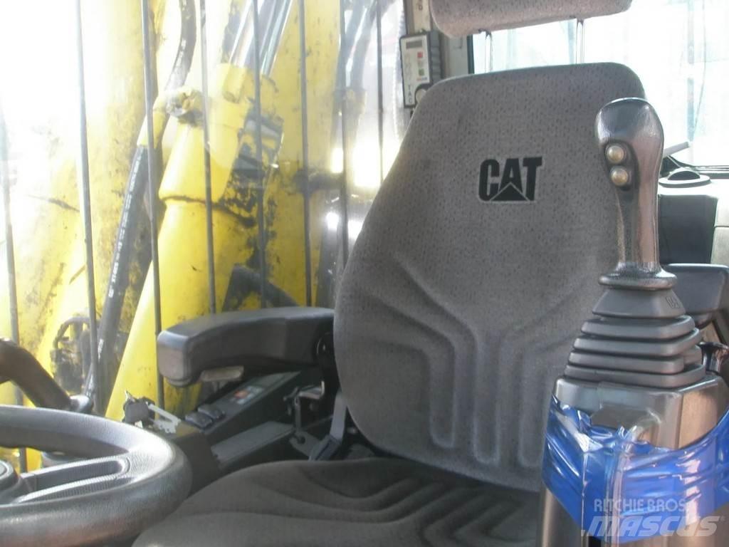 CAT M318F Hjulgrävare